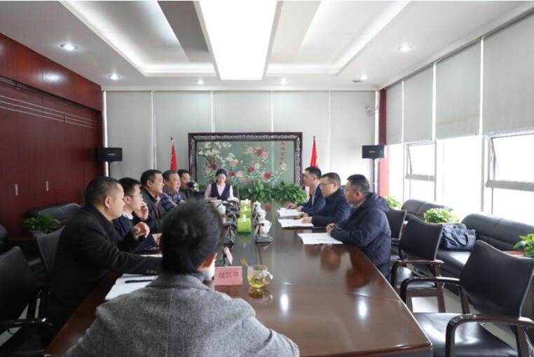 集团辅导赴云顶国际锦弘集团督导辅导班子民主生涯会