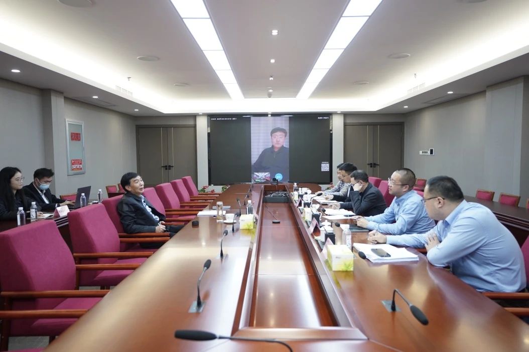 省云顶国际集团召开表部董事工作座谈会
